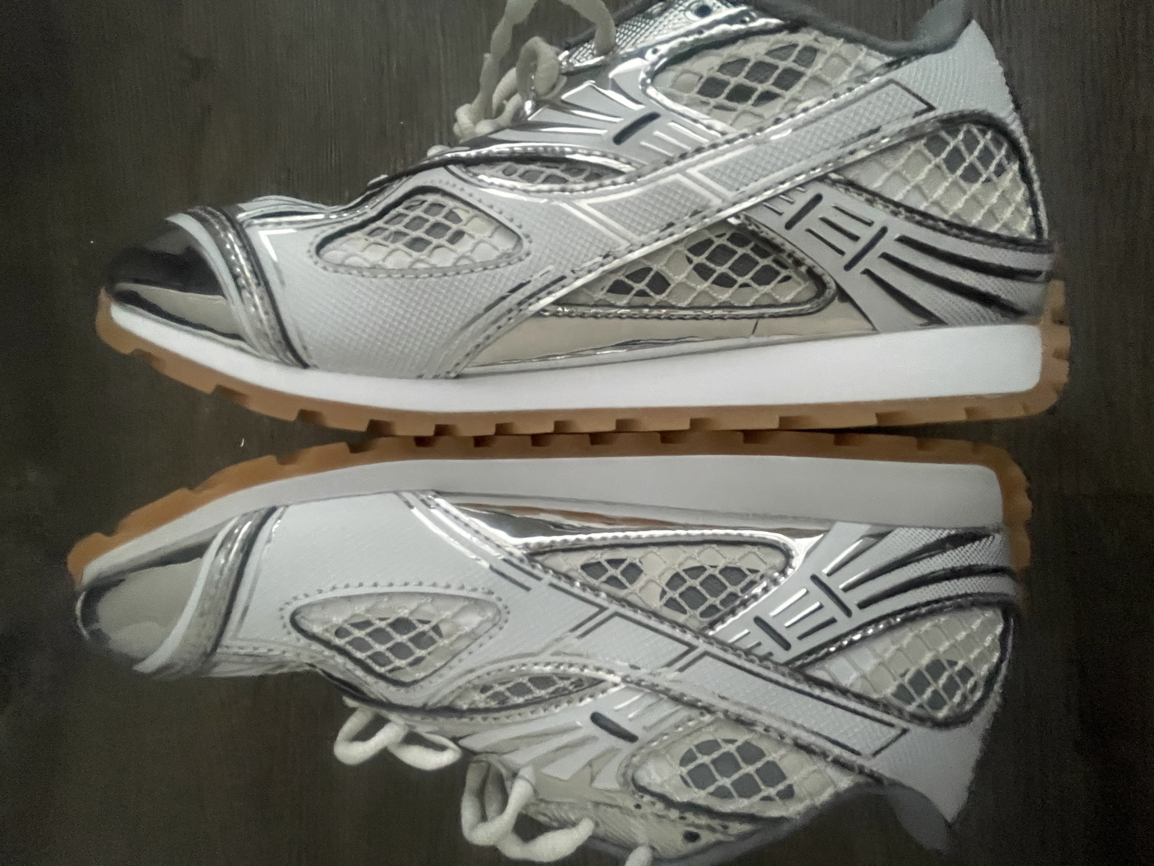 PKGoden Bottega Veneta Orbit low cut casual running shoes Silver review Kendrick 01