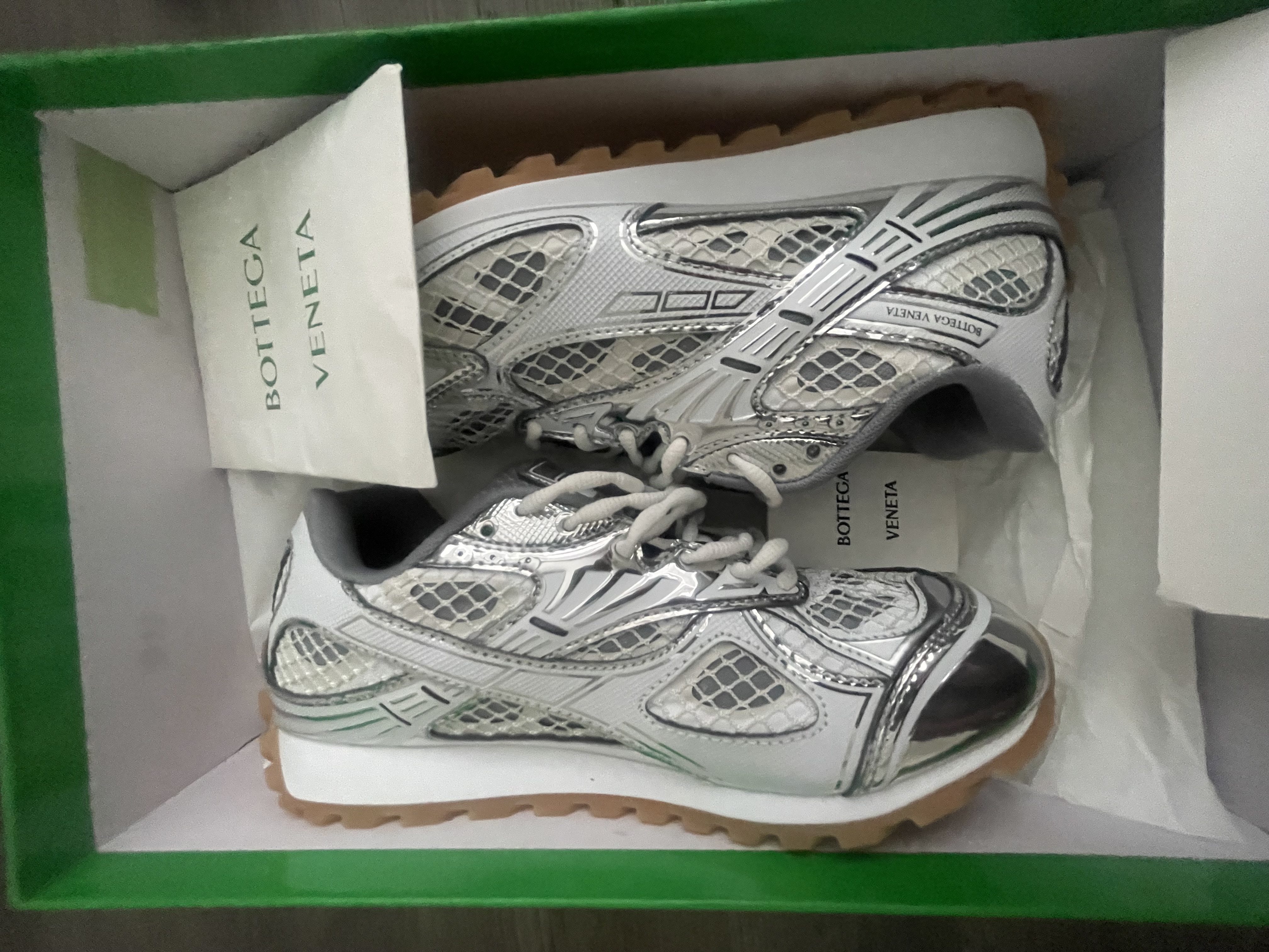 PKGoden Bottega Veneta Orbit low cut casual running shoes Silver review Kendrick 02