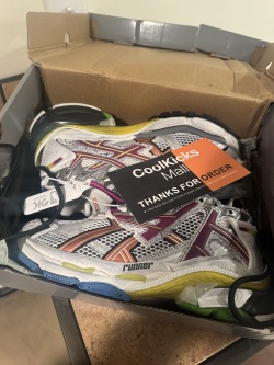 PKGoden Balenciaga 7th Runner Silver Purple 677403W3RB68123 review nowhere 01