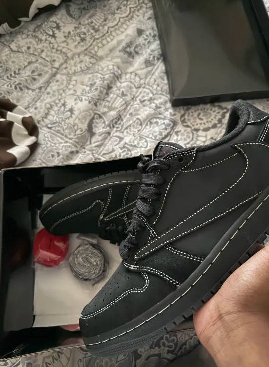 Coolkicks | PKGoden Air Jordan 1 Retro Low GET SP Travis Scott Black Phantom, DM7866-001 review Karen Elliott 01