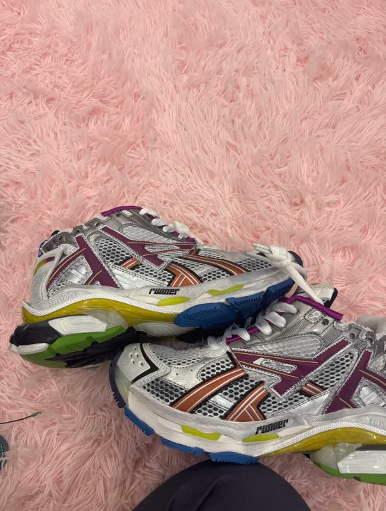 PKGoden Balenciaga 7th Runner Silver Purple 677403W3RB68123 review Sandro Casamatta 01