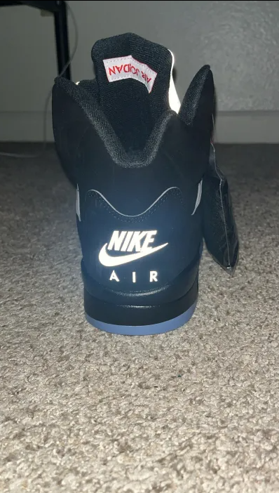PKGoden Air Jordan 5 Black Metallic Reimagined HF3975-001(2024) review Andrada 02