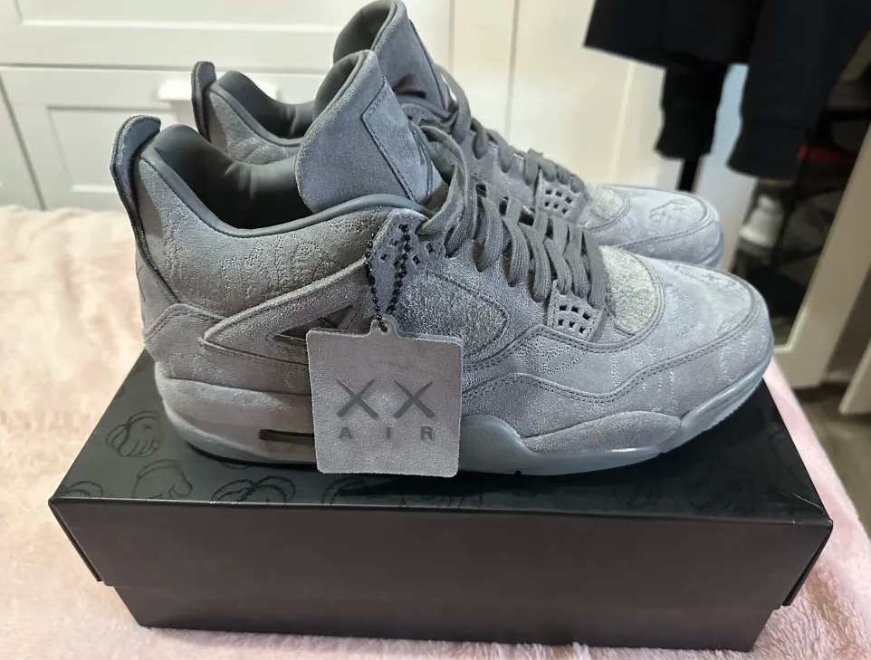 PKGoden Air Jordan 4 Retro Kaws,930155-003 review 0