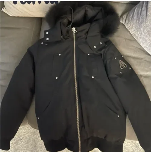 Moose Knuckles Classic Down Jacket 02 black/ 02 Red/02 Off White review 