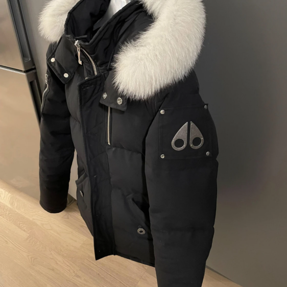 Moose Knuckles Classic Down Jacket 06 Black review 0