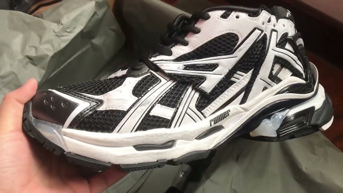 PKGoden Balenciaga 7th Runner Black White 677403W3RB29010 review Angela Harris