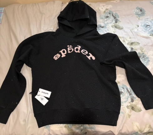 Sp5der VVS Hoodie Black review Teresa Fisk