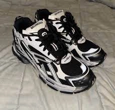 PKGoden Balenciaga 7th Runner Black White 677403W3RB29010 review 