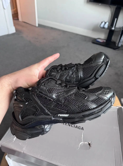 PKGoden Balenciaga Runner All Black 772774 W3RBT 1000 review 0