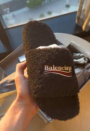 Flash Sale | Balenciaga Furry Slide Black/White/Pink/Grey/Red/Green/Blue review Chris Contreras
