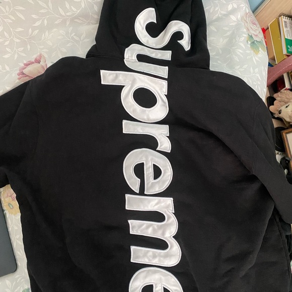 Supreme Satin Applique Hoodie Sweatshirt Black review Berlinee jakson
