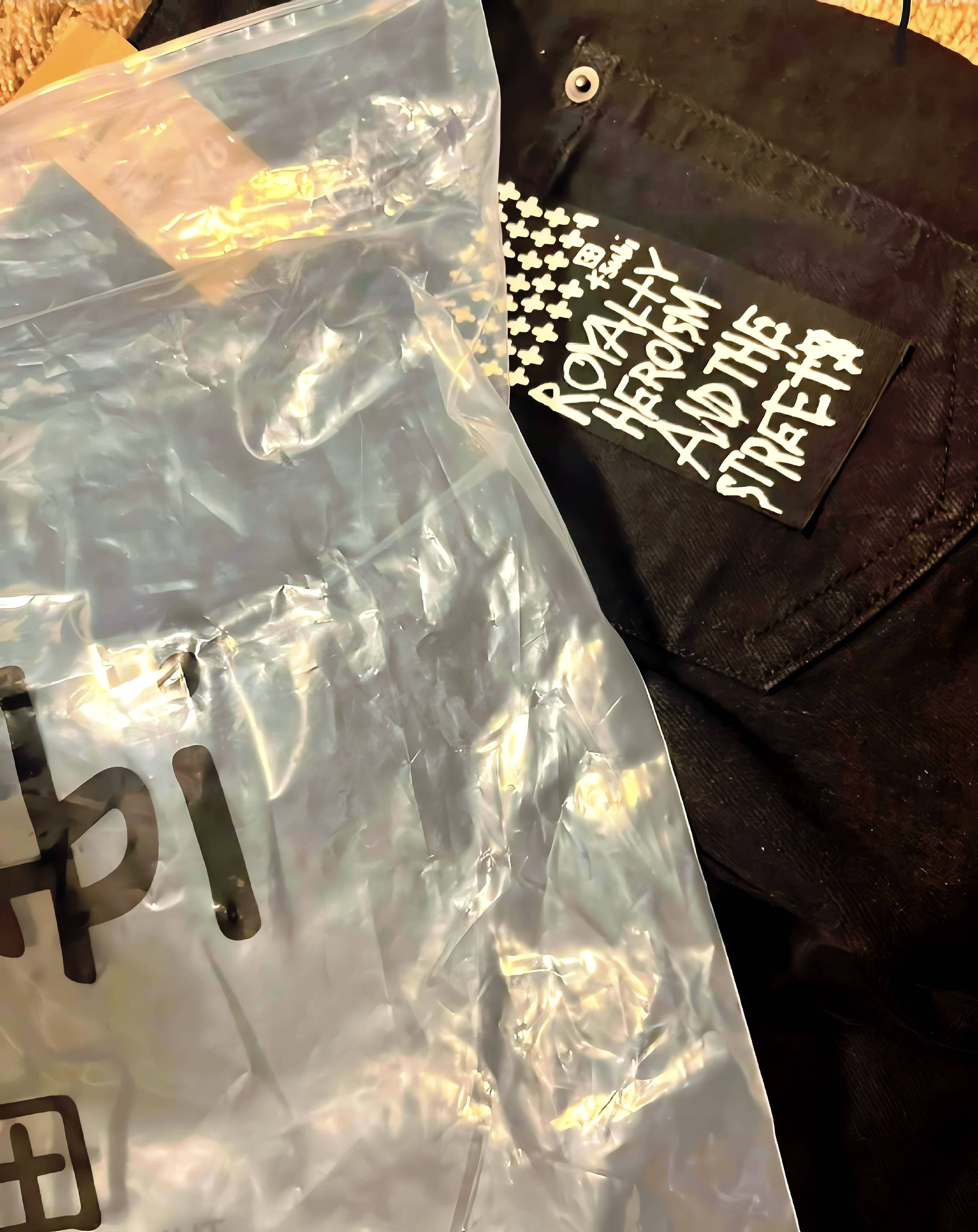 Denim Tears hoodie Cotton Wreath Hooded Black Monochrome review LJAYY 05