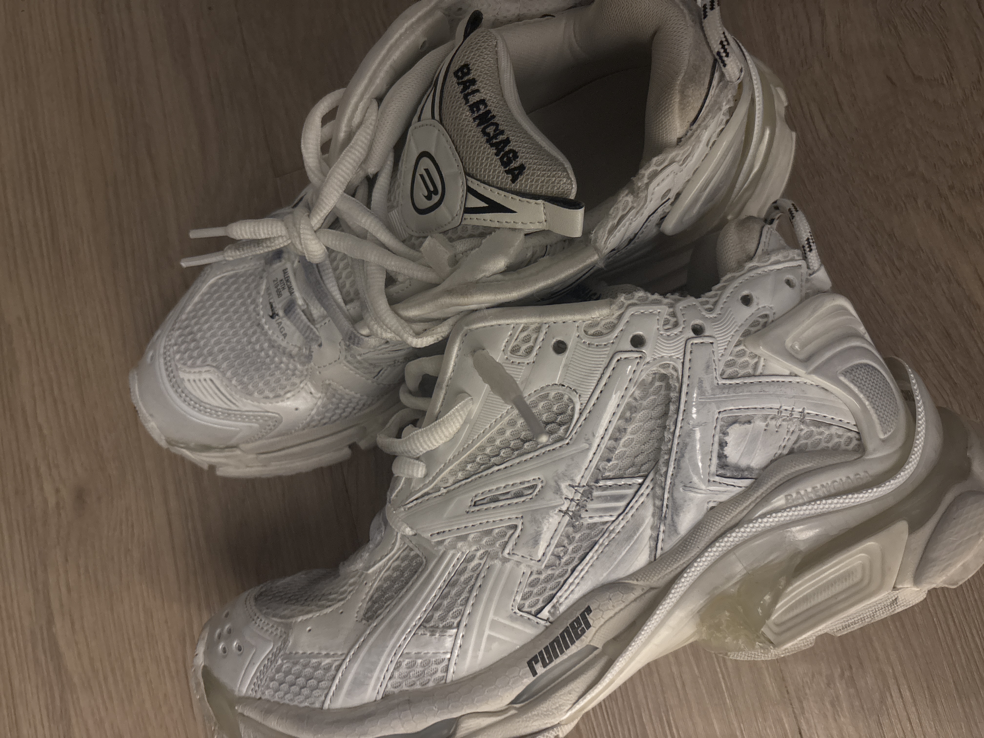 Balenciaga Furry Slide White review 0