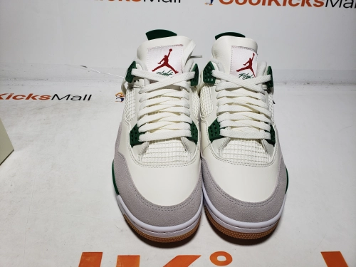 Air Jordan 4 Retro SB Pine Green In-depth Analysis: A Cost-Effective Choice for 1:1 Reproduction