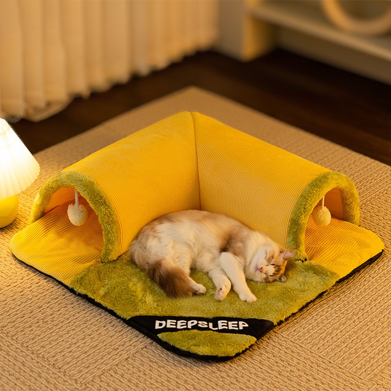 Cat Tunnel Bed: Discover a cat's wonderland 