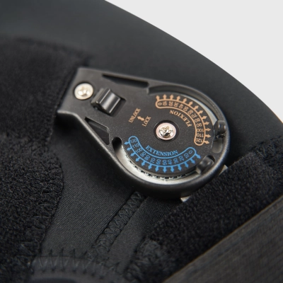 Adjustable Patellar Angle Knee Brace for Dogs 02