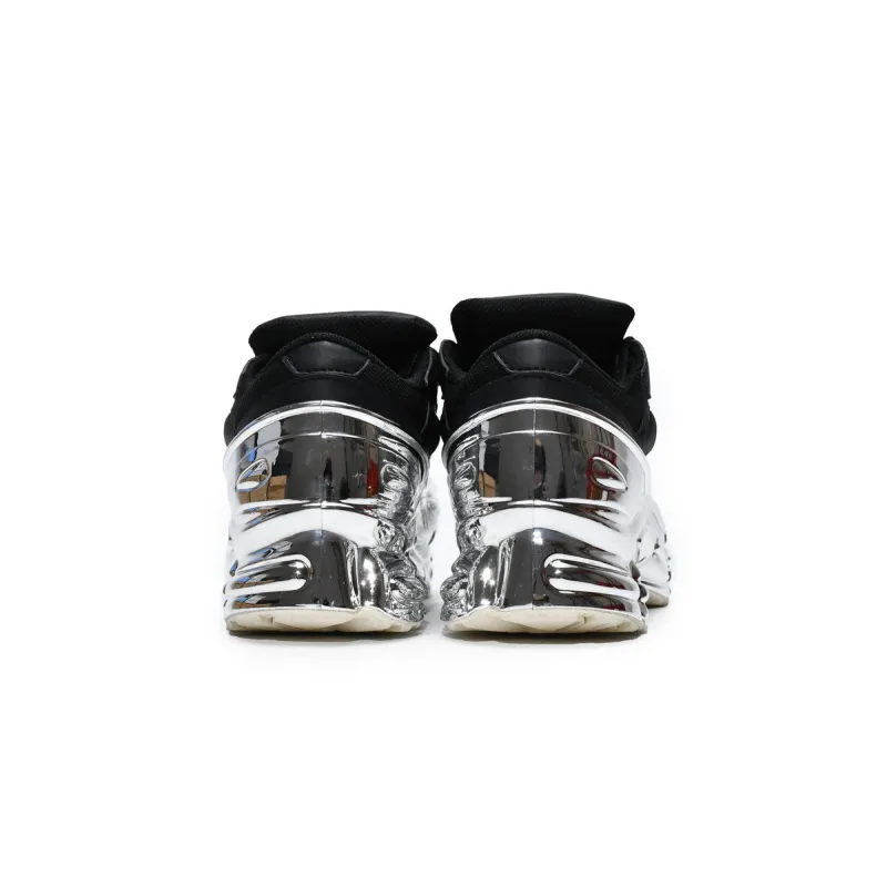 PK Ozweego Raf Simons Core Black Silver Metallic, EE7944