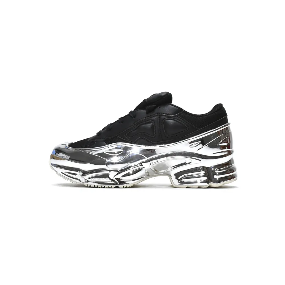PK Ozweego Raf Simons Core Black Silver Metallic, EE7944