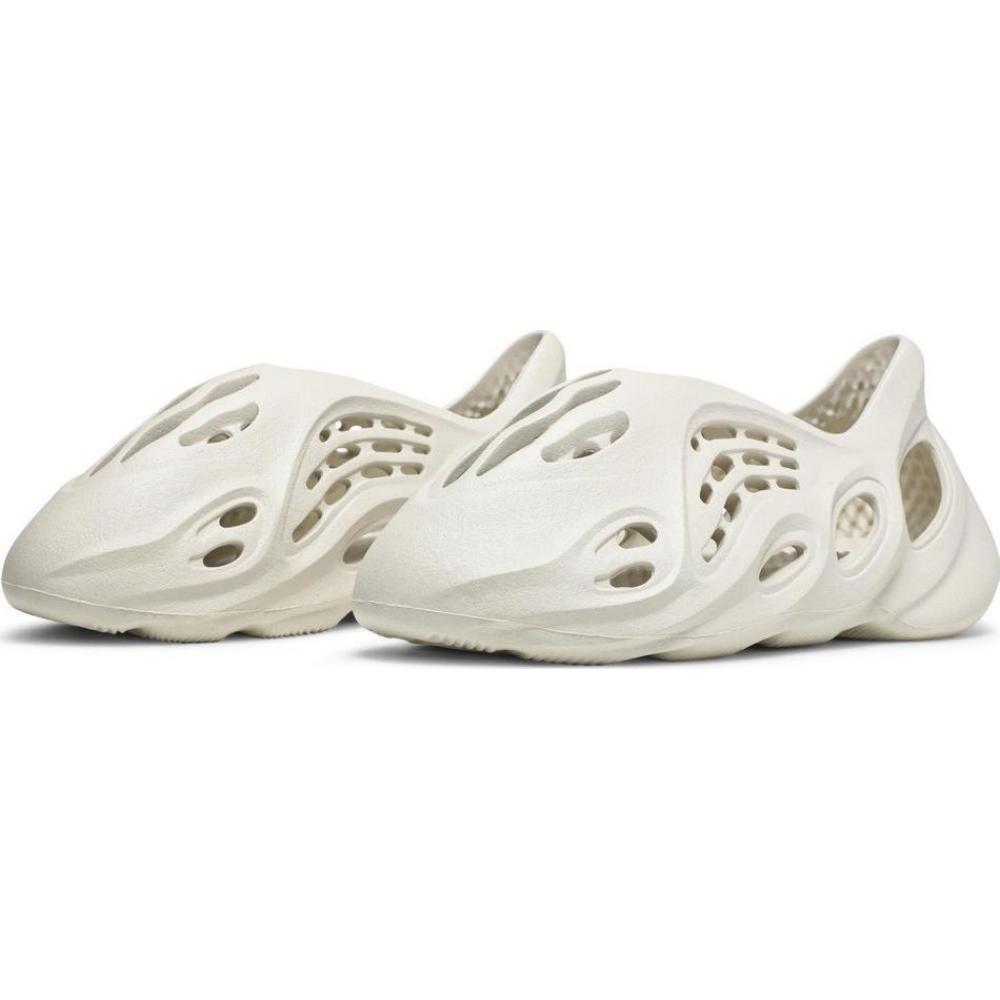 PK Yeezy Foam RNNR Ararat, G55486
