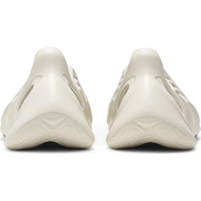 PK Yeezy Foam RNNR Ararat, G55486