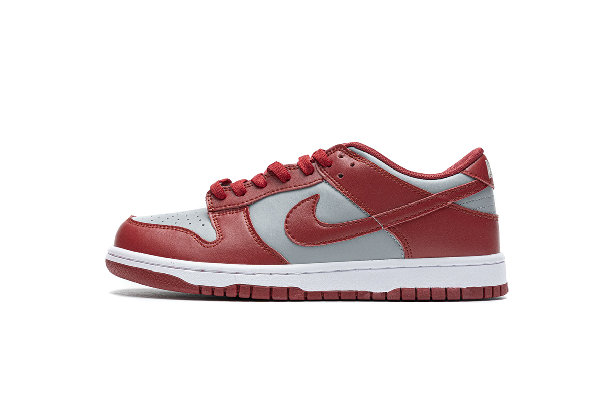 PK Dunk SB Low Retro Medium Grey Varsity Red UNLV (2021), DD1391-002
