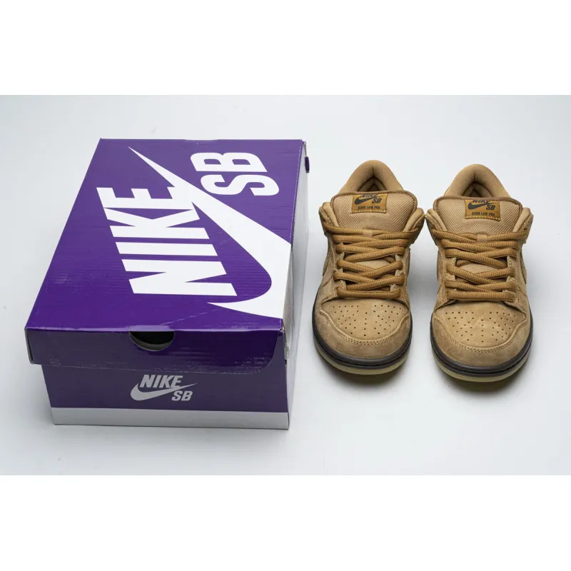 PK Dunk SB Low Wheat (2020), BQ6817-204