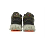 Moncler Trailgrip Army Green I109A4 M00260 M2058