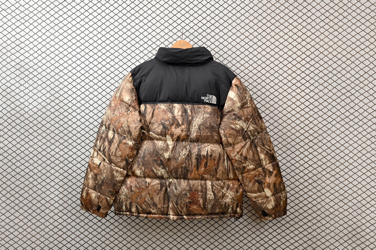 PK TheNorthFace Splicing White And Maple Leaf