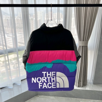 PK TheNorthFace Splicing White And Rainbow 01