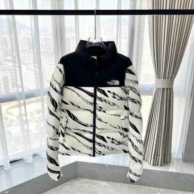 PK TheNorthFace Splicing White And White Zebra 01