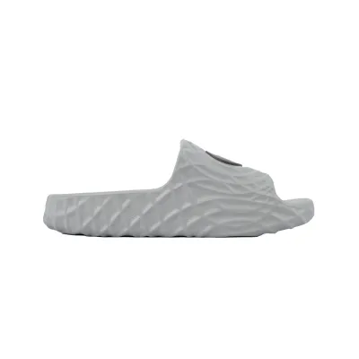 H12 Gucci Slippers Grey 02