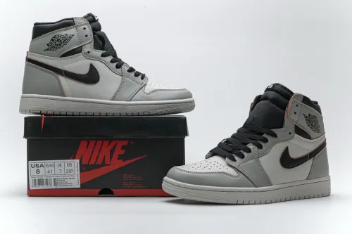 Jordan 1 Retro High OG Defiant SB NYC to Paris