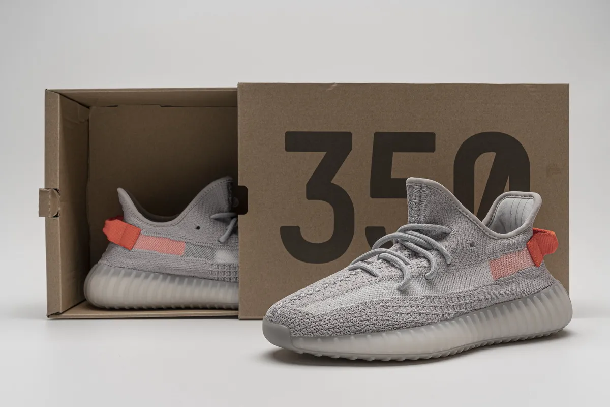 Yeezy Boost 350 V2 Tail Light