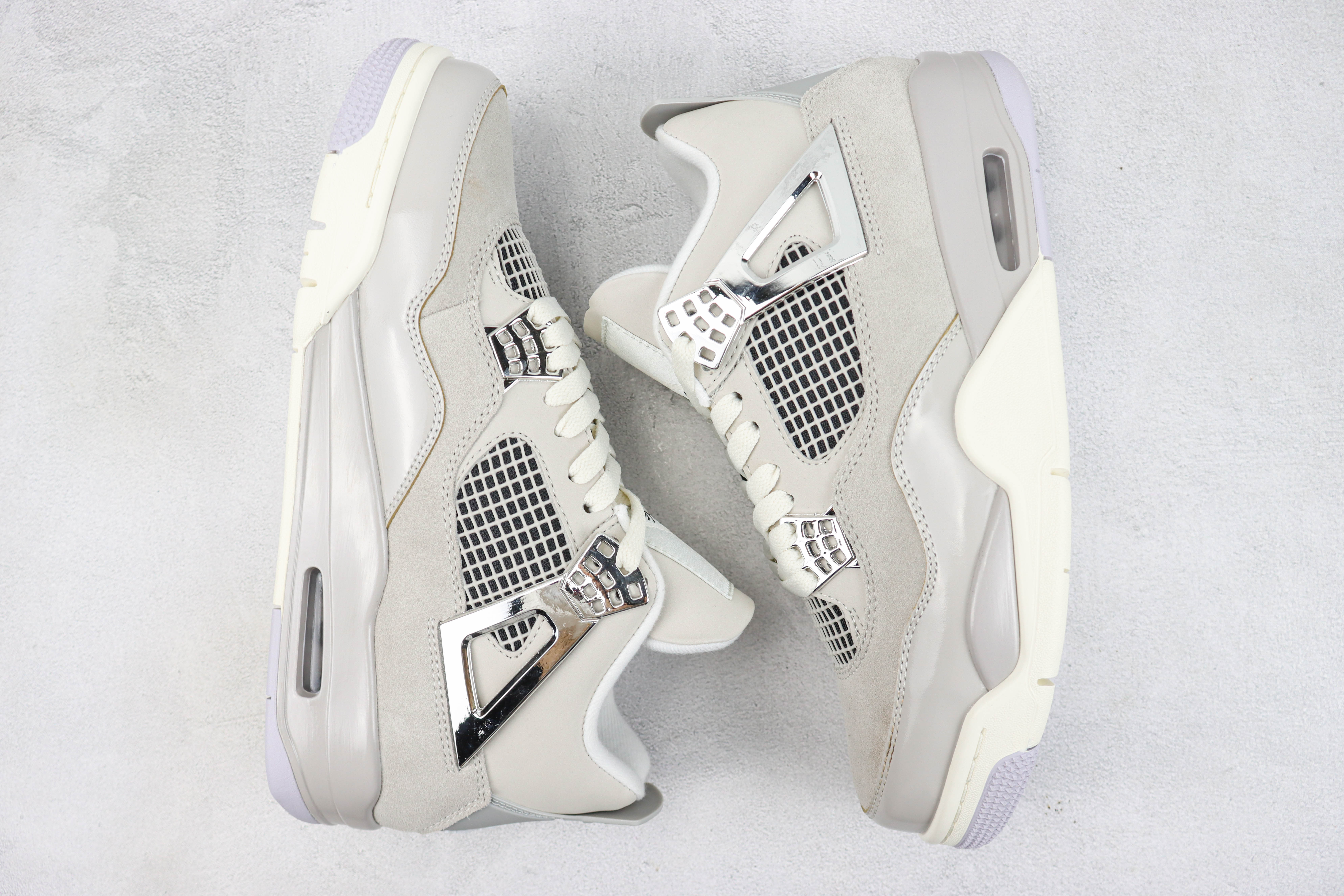 Air Jordan 4 WMNS “Frozen Moments”
