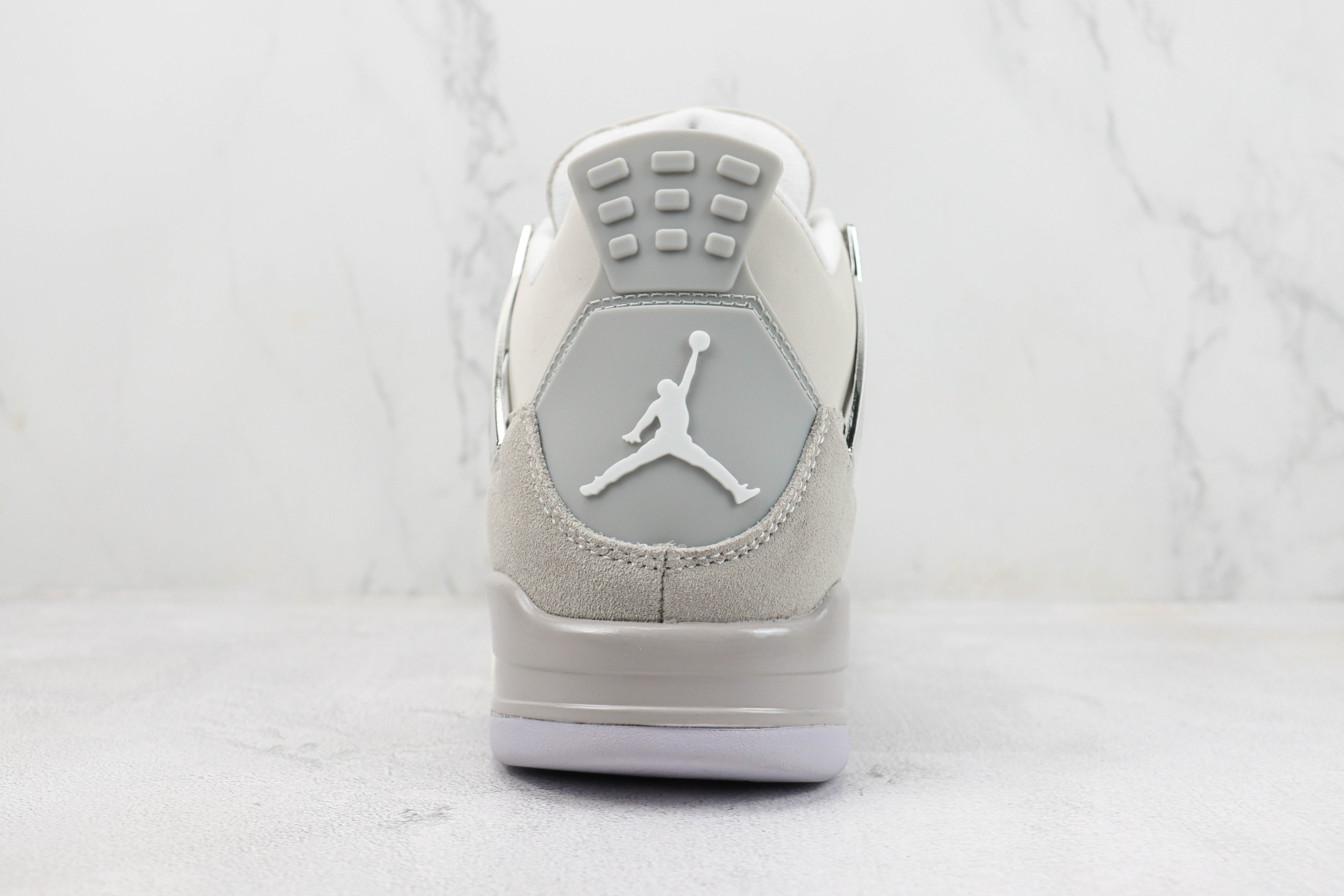 Air Jordan 4 WMNS “Frozen Moments”