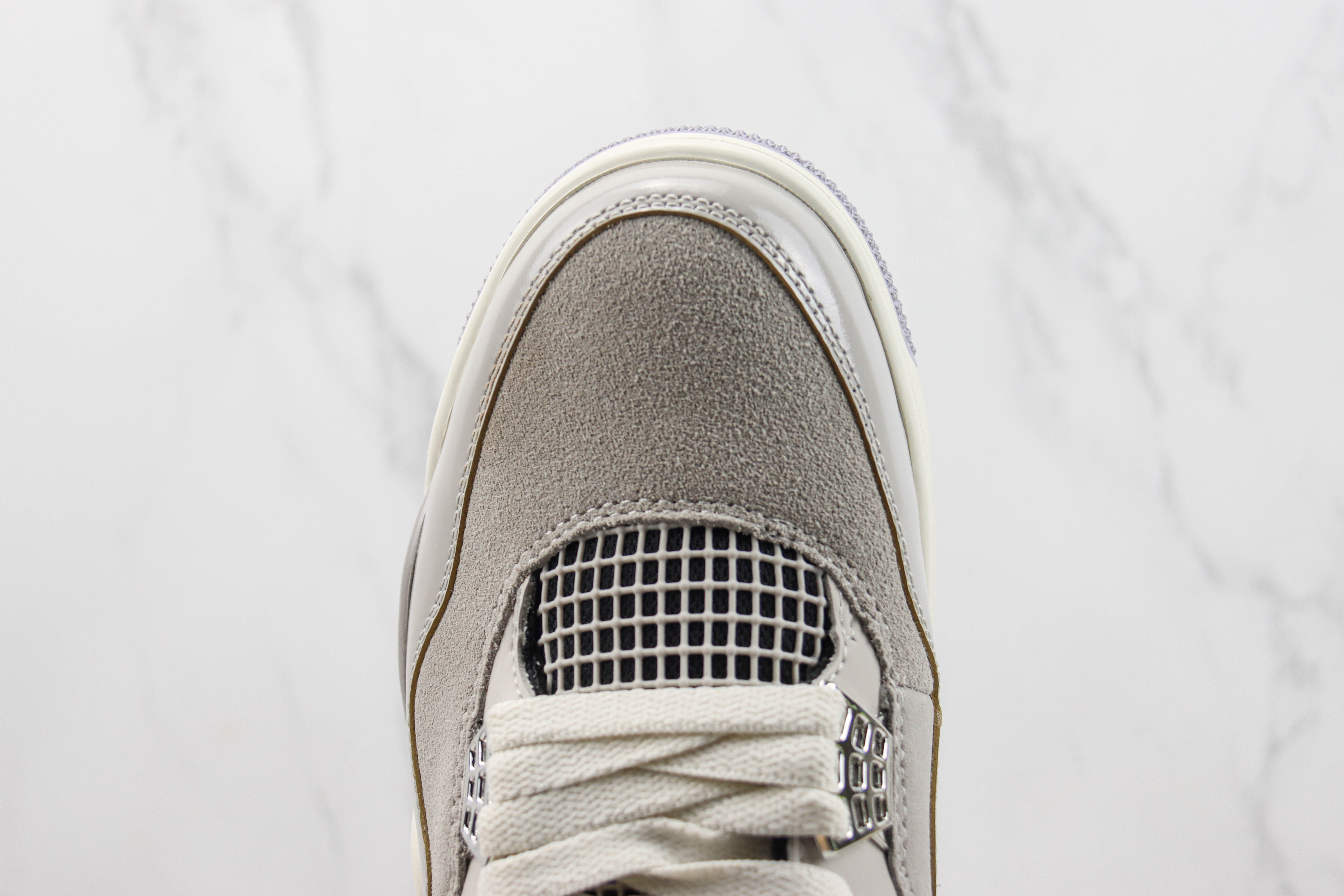 Air Jordan 4 WMNS “Frozen Moments”