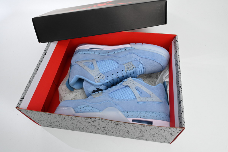 Air Jordan 4 Retro UNC University Blue