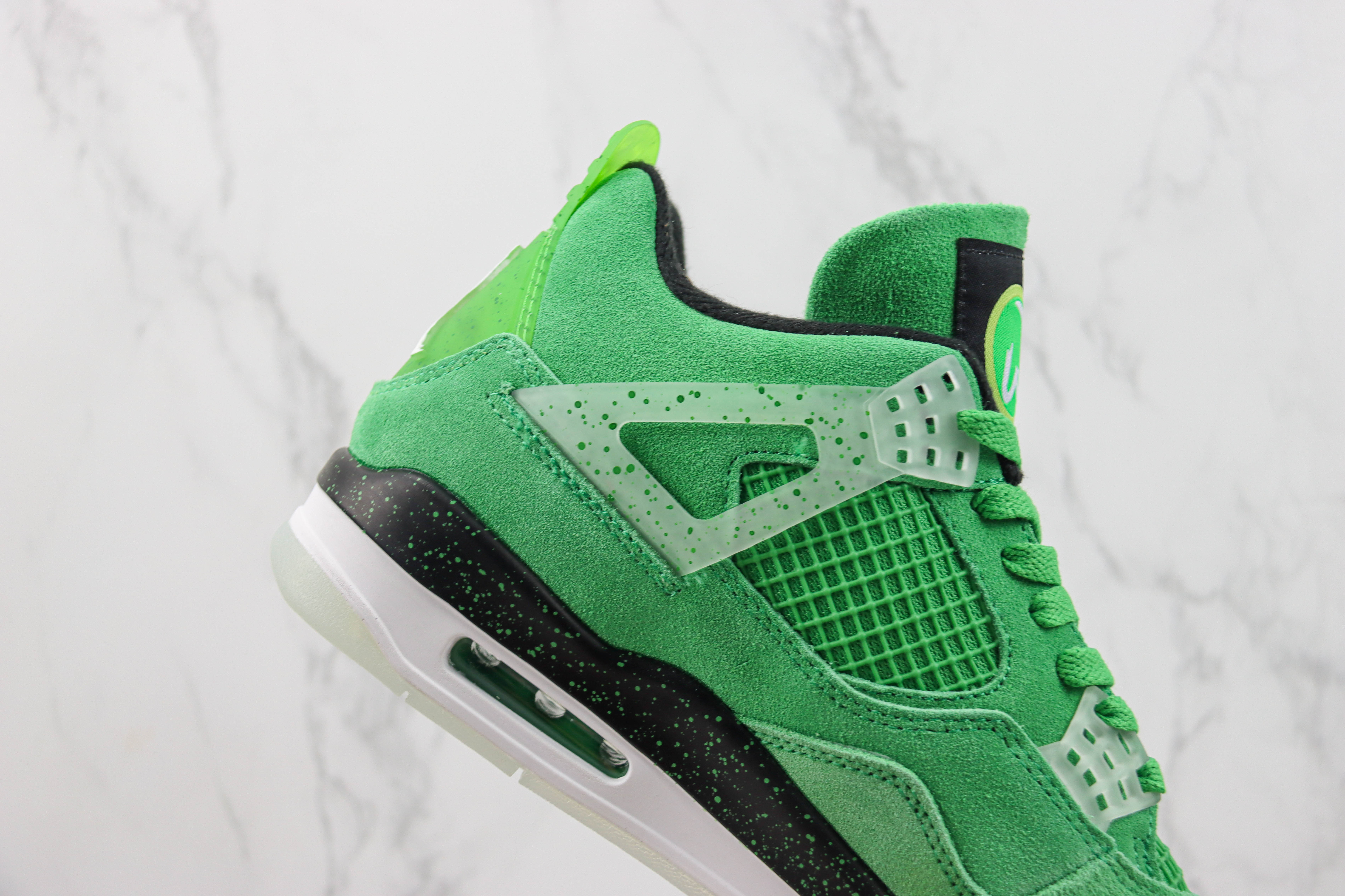Air Jordan 4 Retro Emerald Green Black