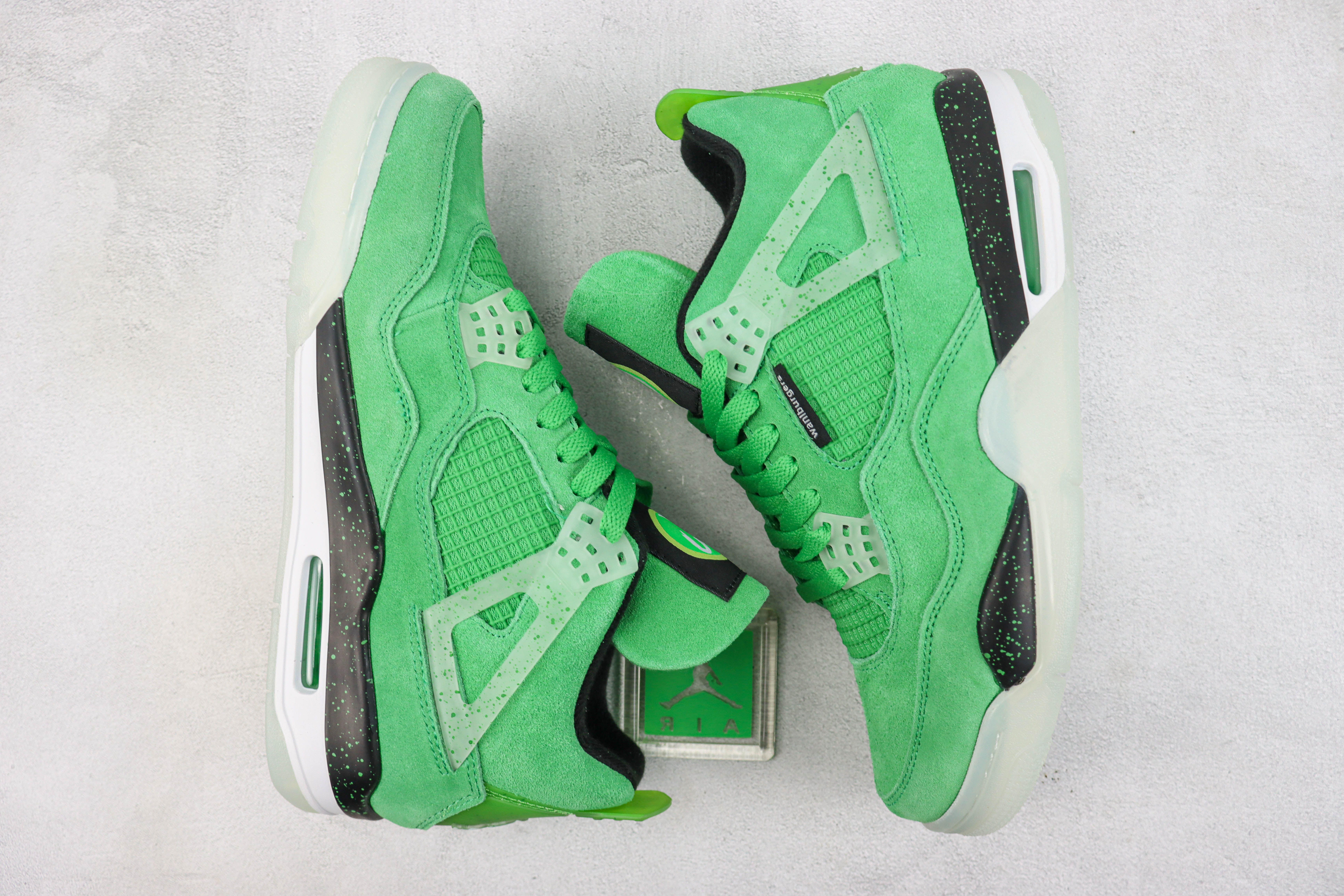 Air Jordan 4 Retro Emerald Green Black