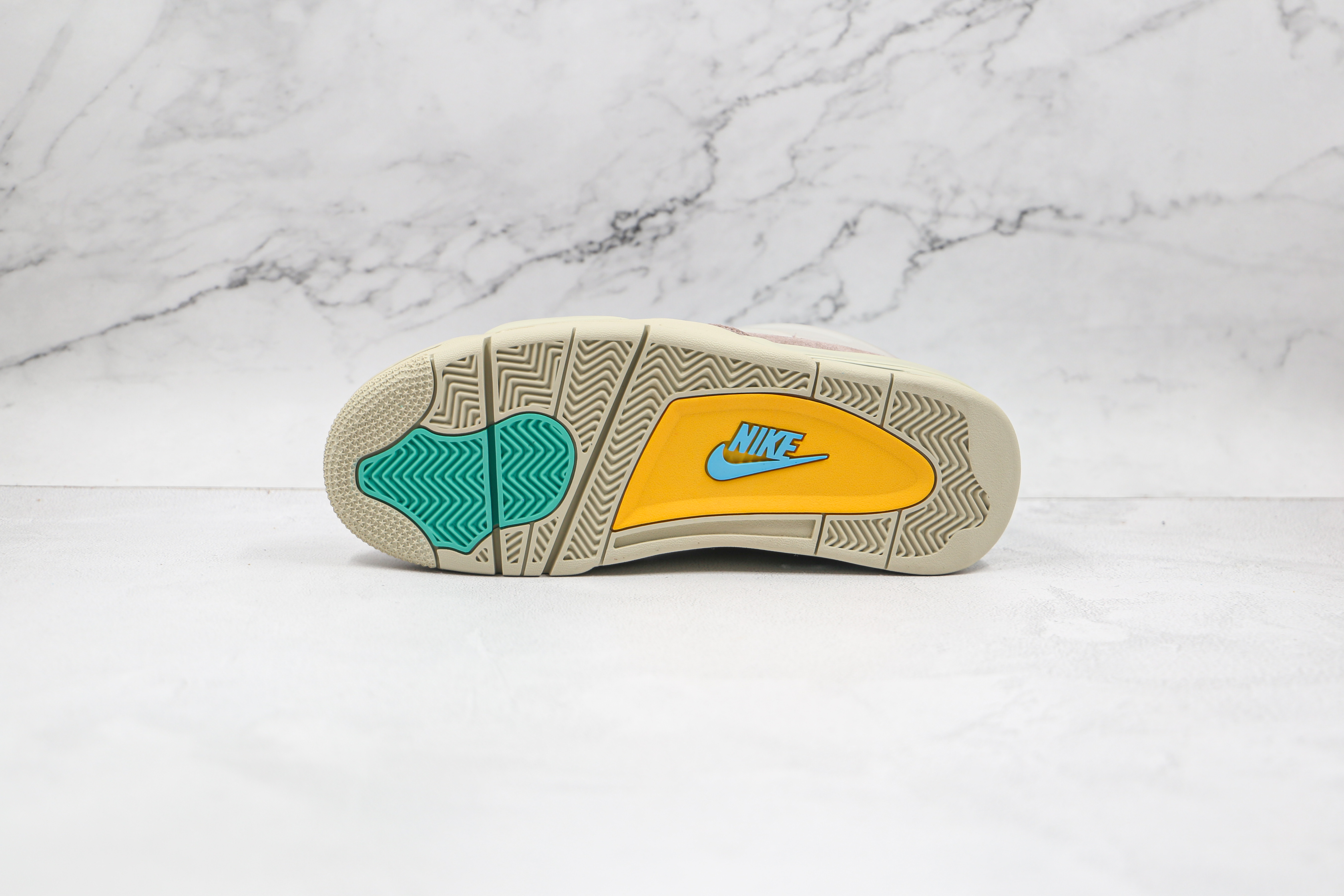 Union LA x Air Jordan 4 Taupe Haze