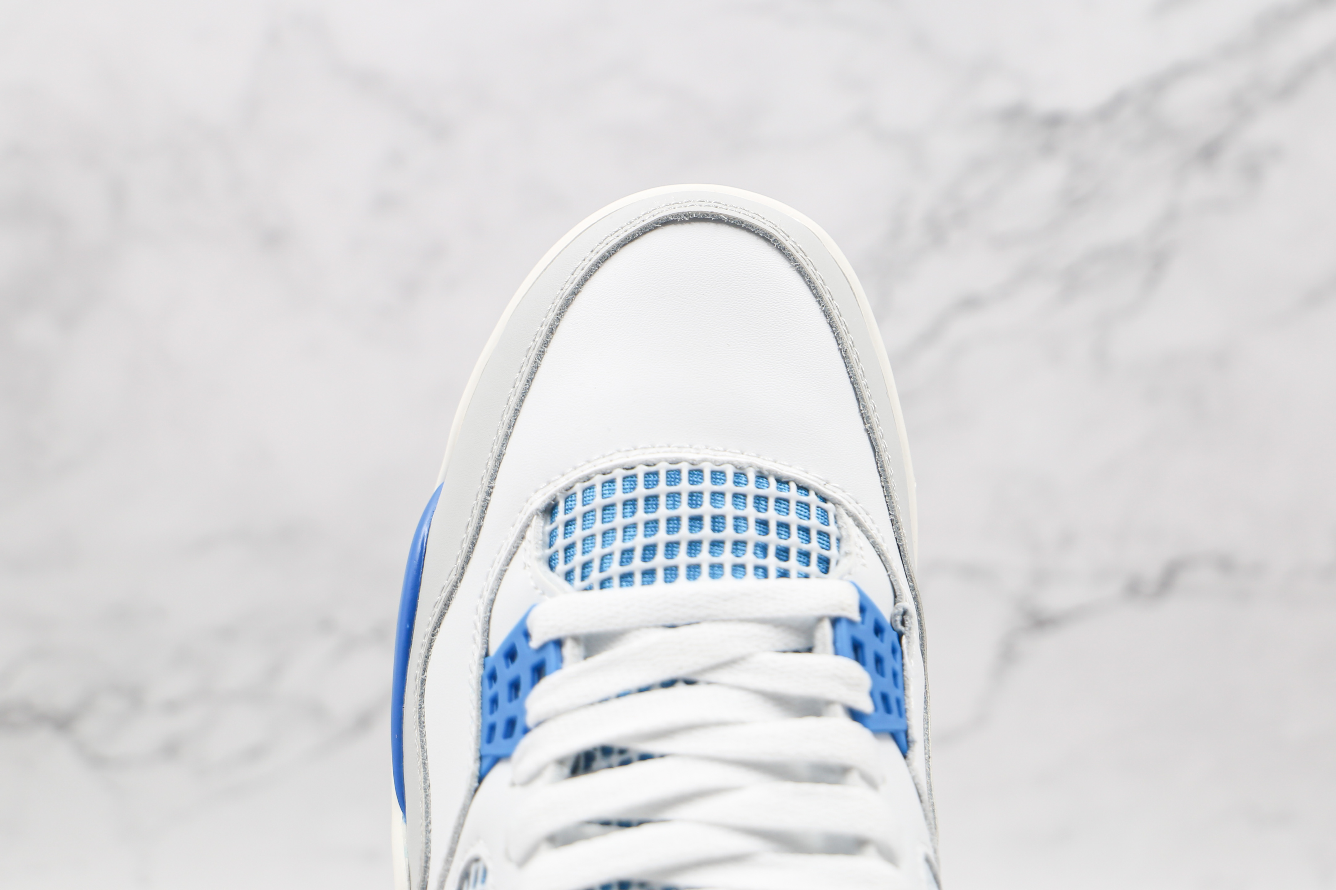 Air Jordan 4 Retro Military Blue