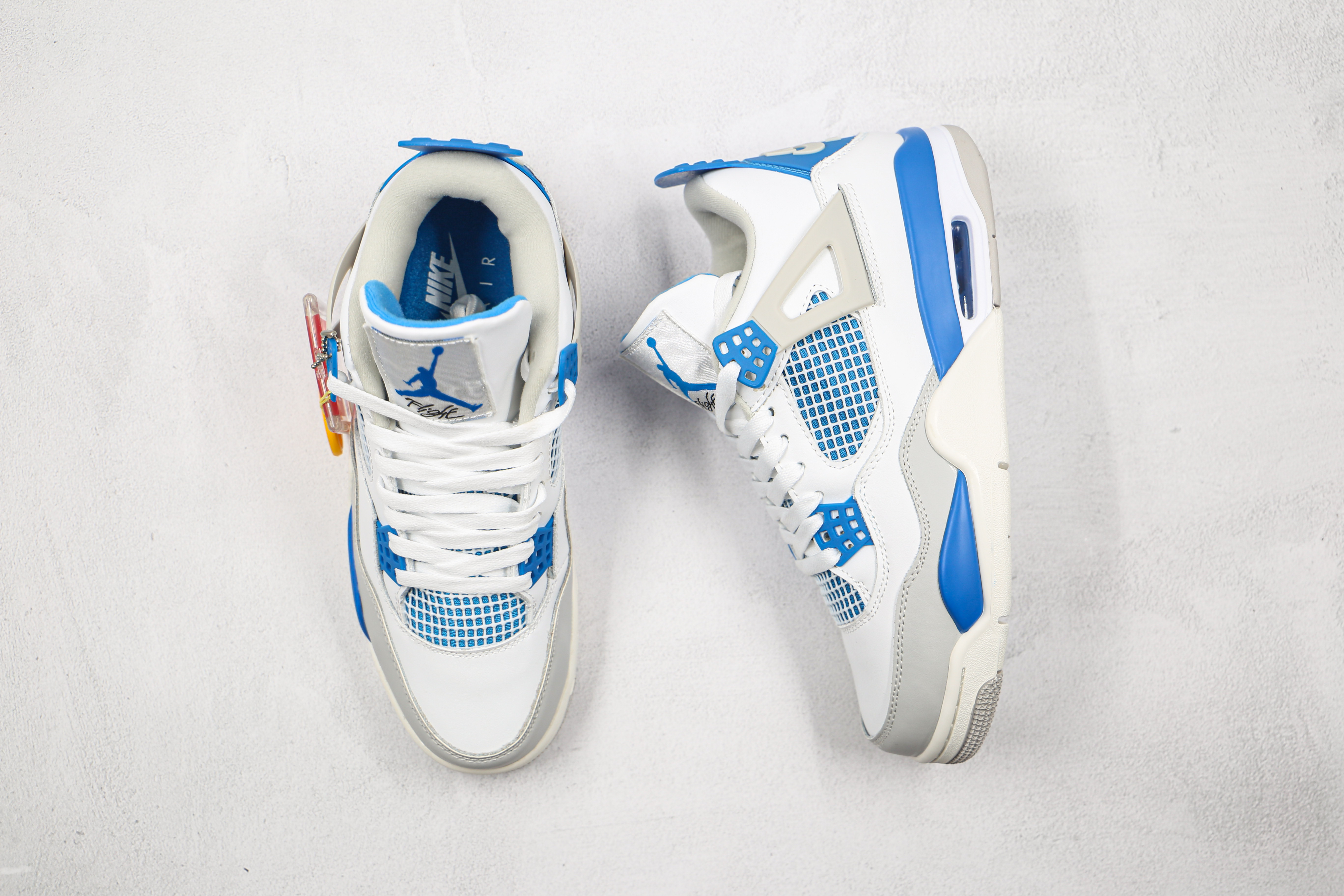 Air Jordan 4 Retro Military Blue