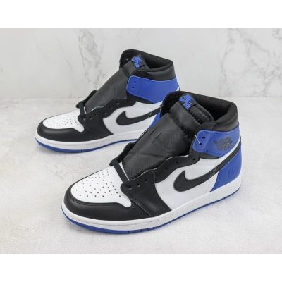 Air Jordan 1 Retro High OG x Fragment Design 02