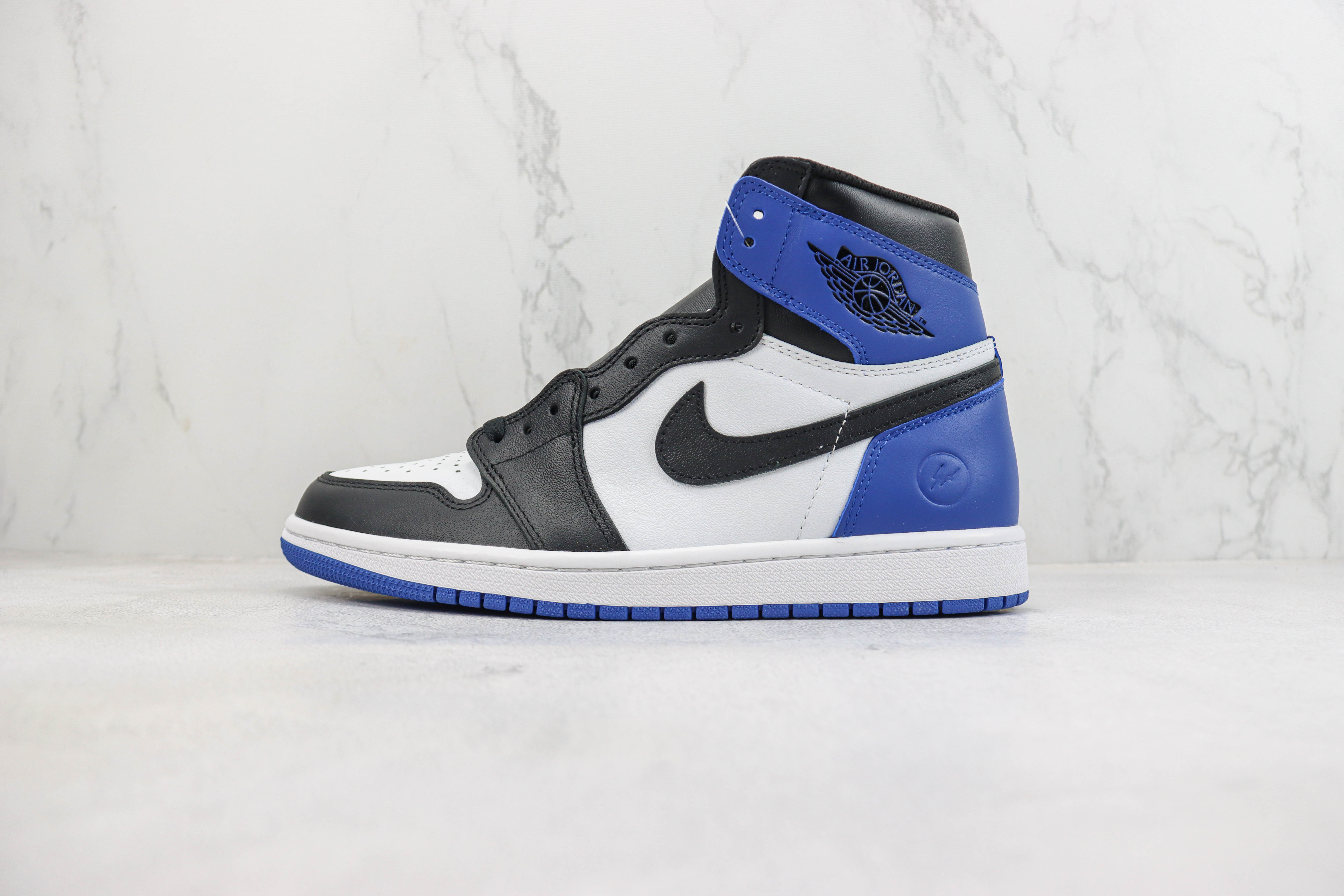 Air Jordan 1 Retro High OG x Fragment Design