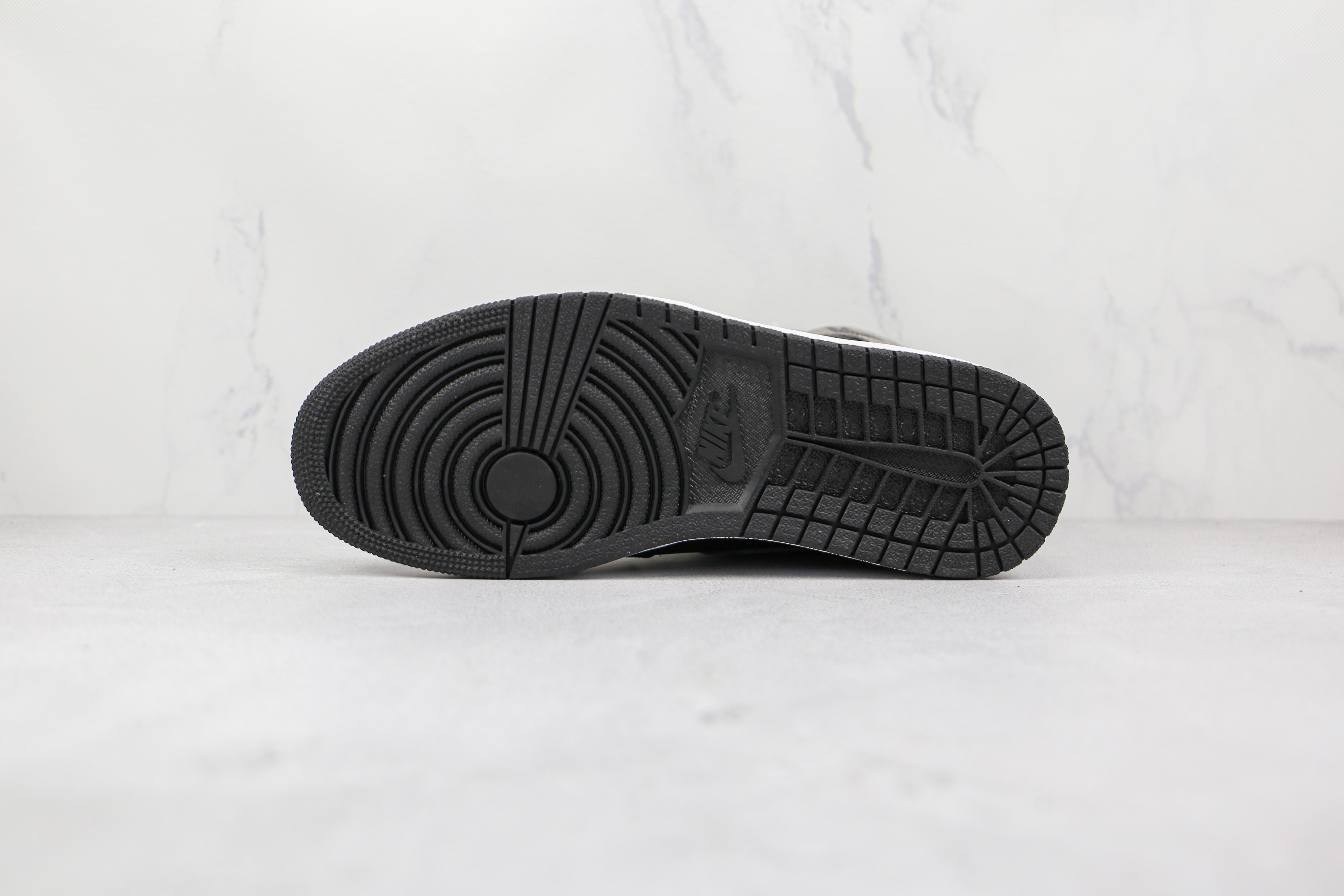 Air Jordan 1 Retro  High OG “Sahdow”