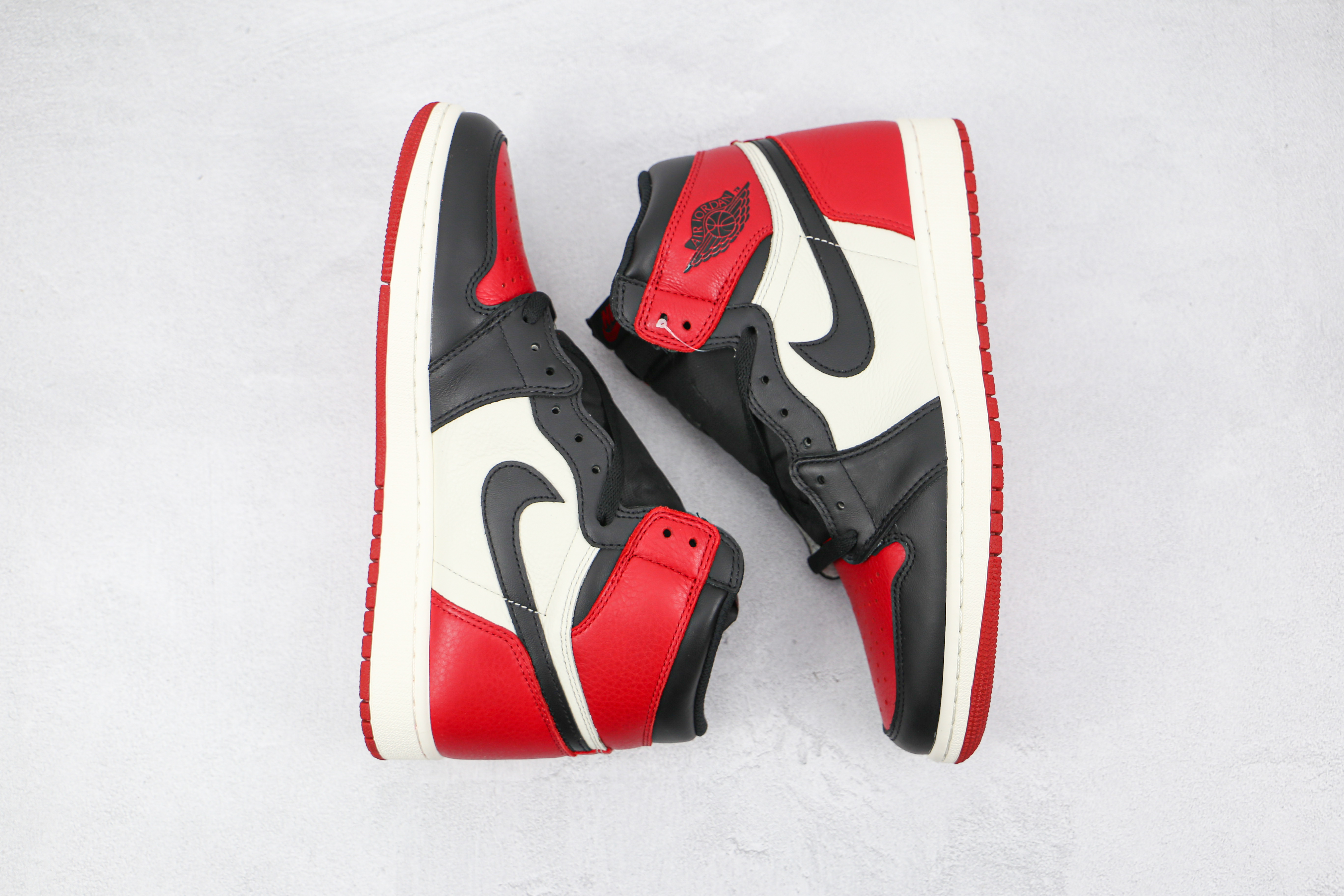Air Jordan 1 High OG“Bred Toe”