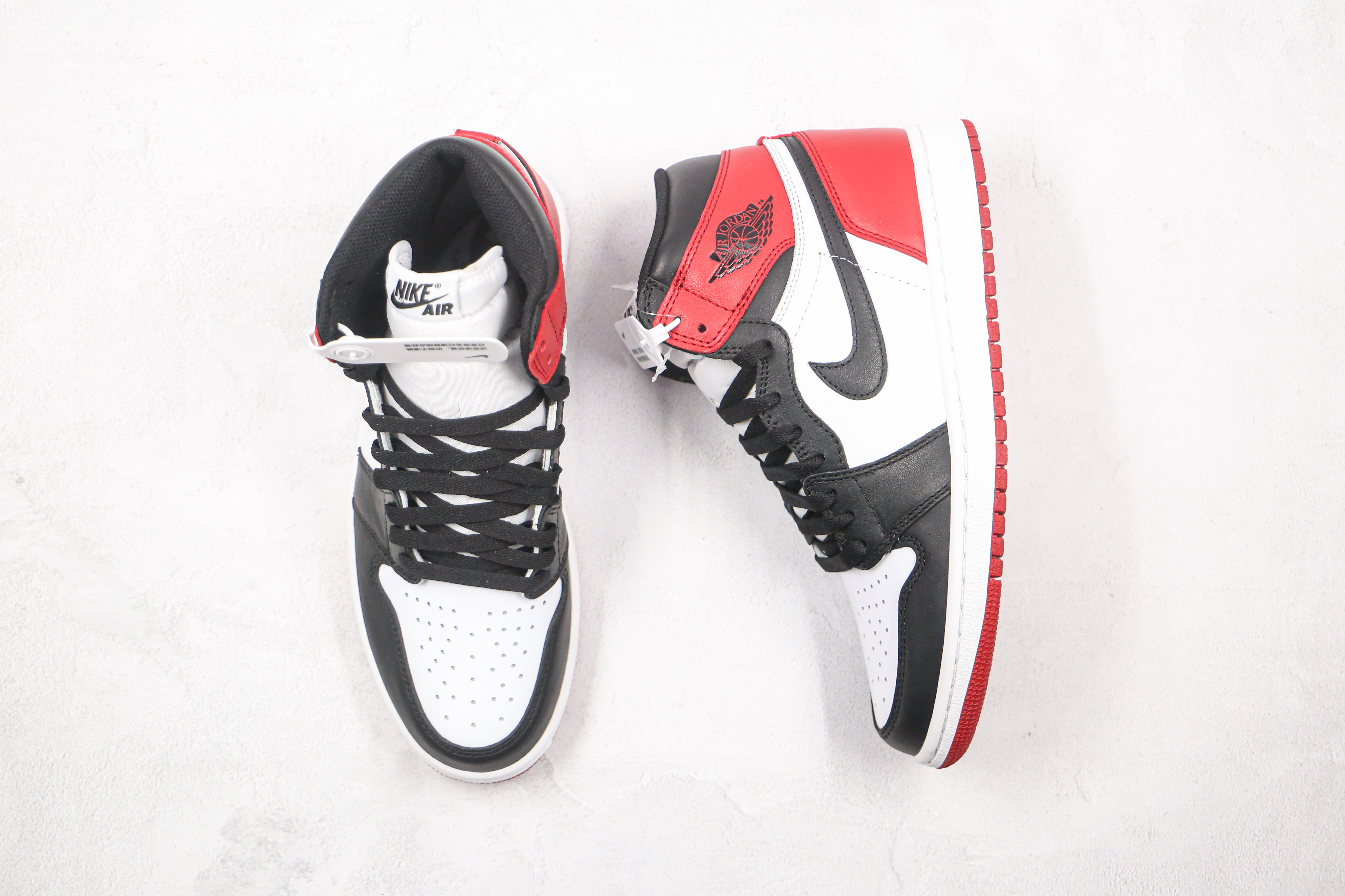 Air Jordan 1 OG High 'Black Toe'
