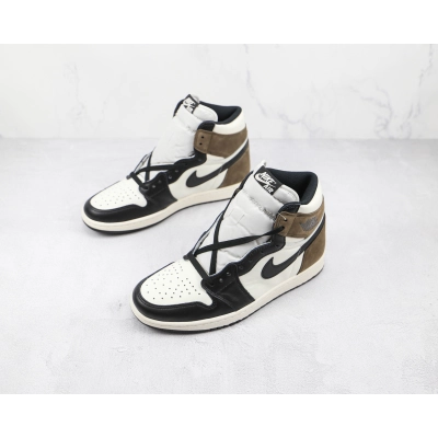 Air Jordan 1 Retro High OG Dark Mocha 02