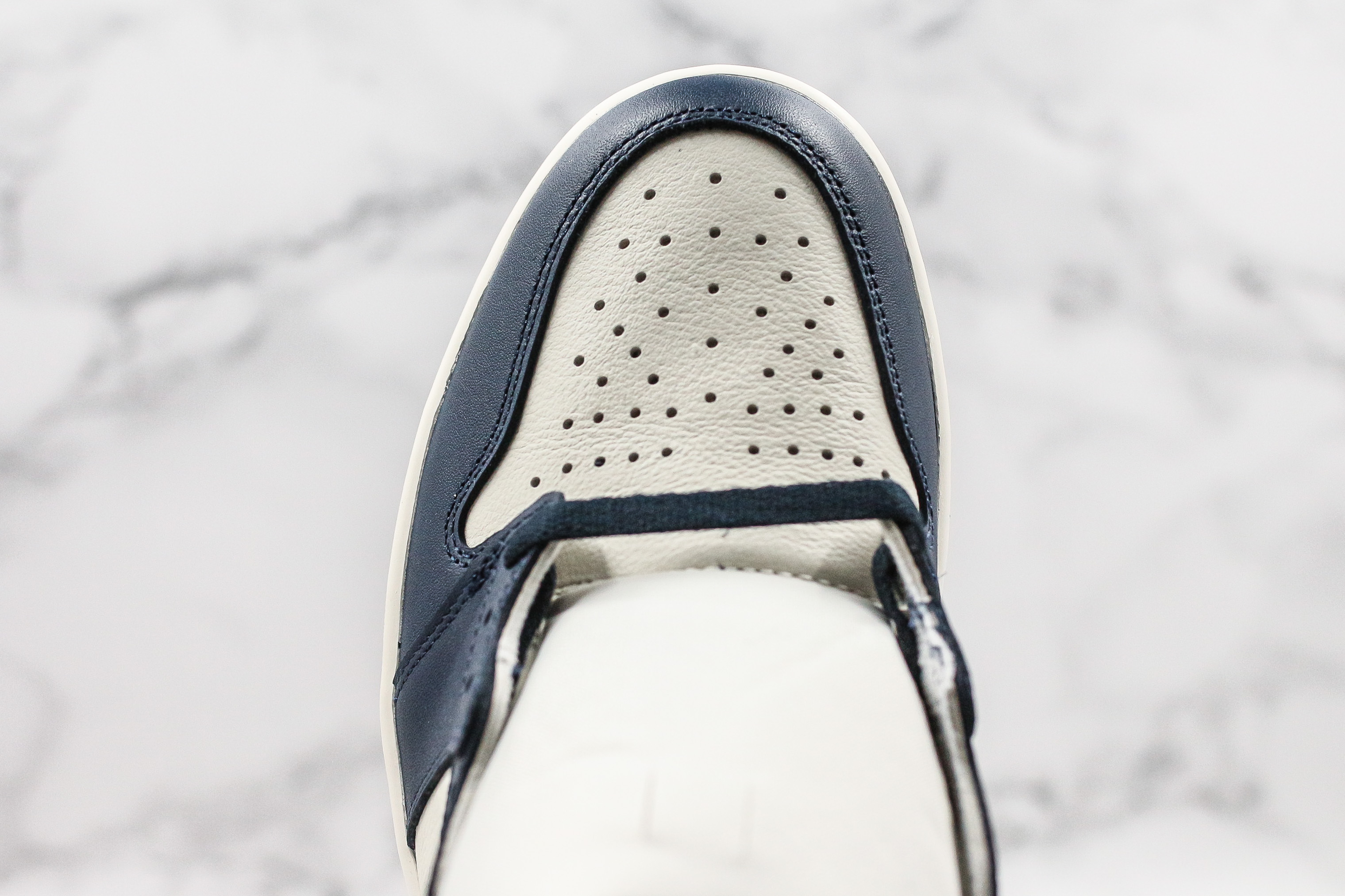 Air Jordan 1 Retro High OG Obsidian University Blue