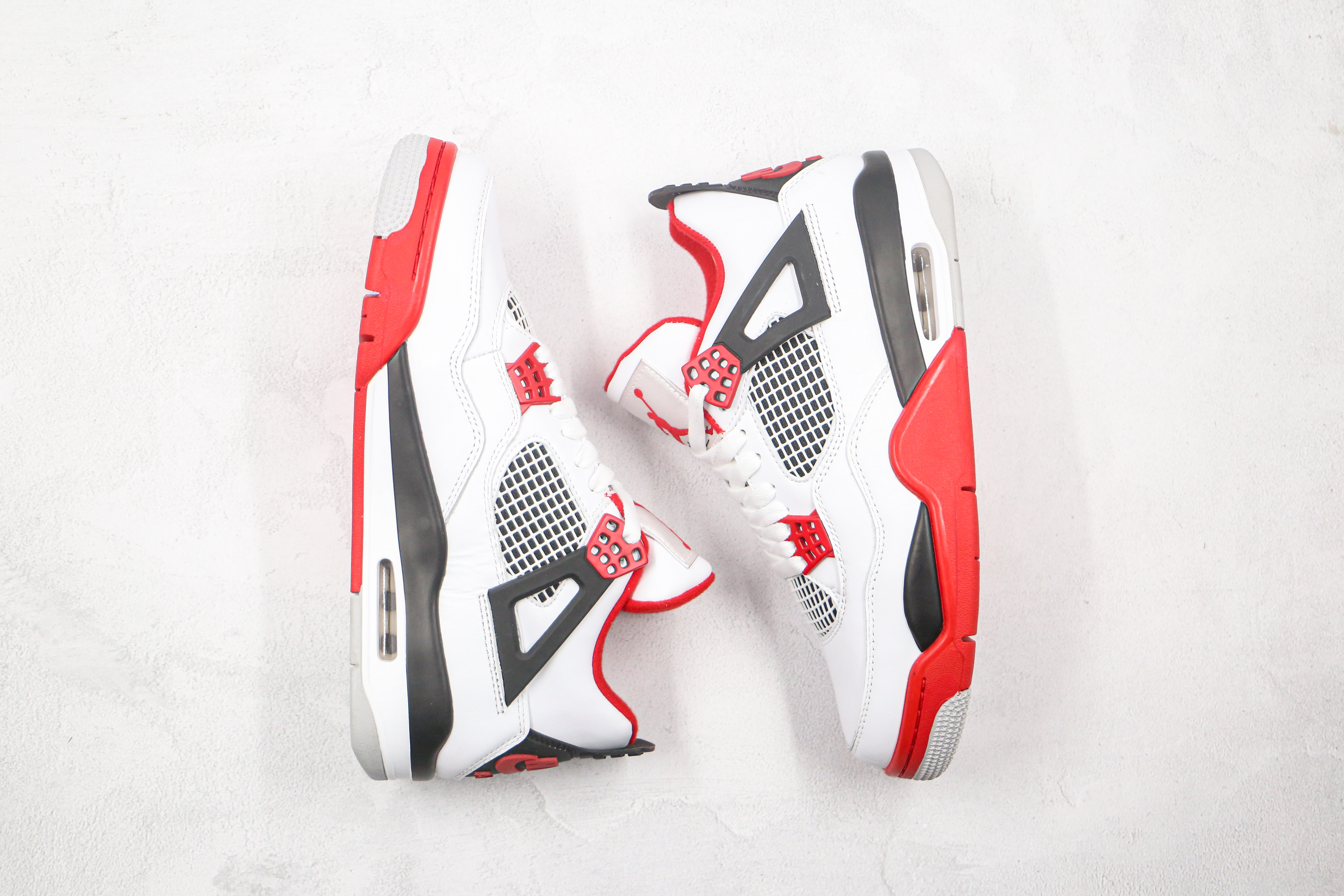 Air Jordan 4 Fire Red
